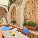 La Casa Di Paola