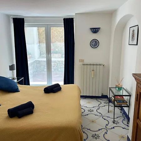La Casa Di Paola アパート カプリ